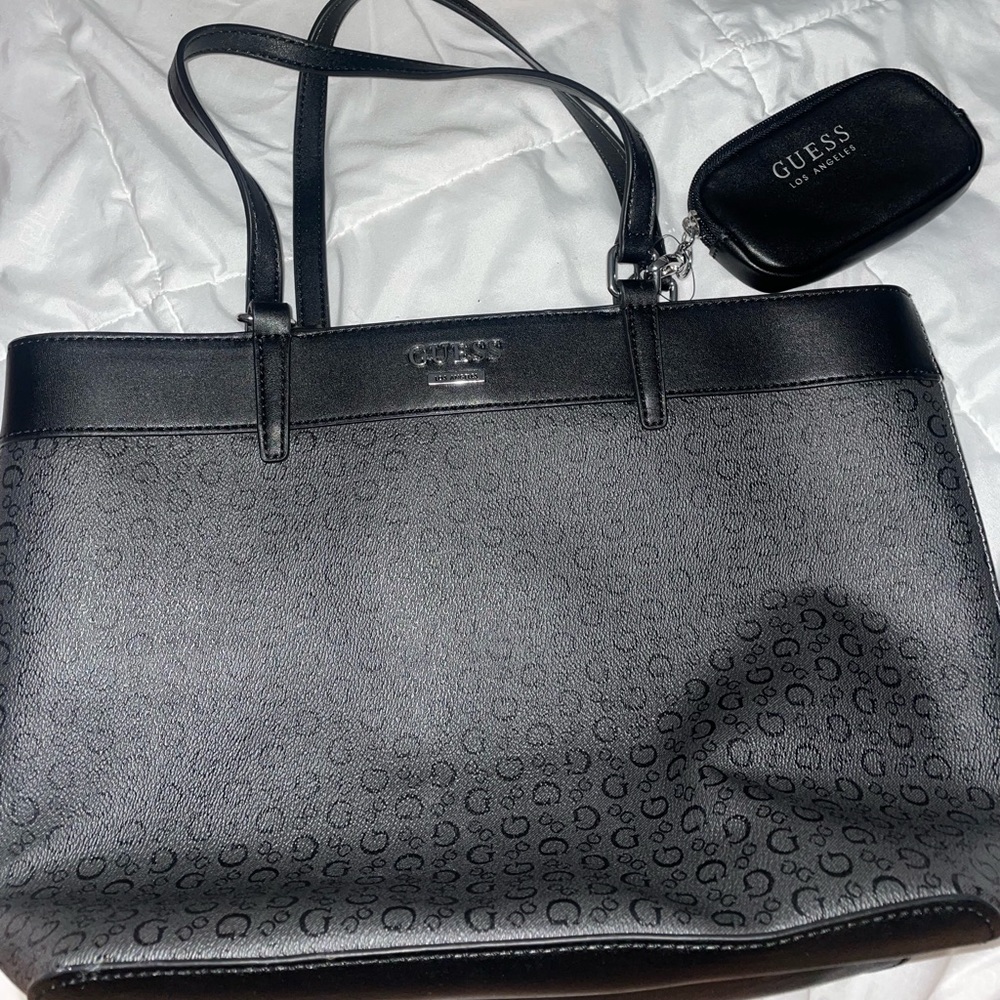 GUESS bag perfect condition never worn